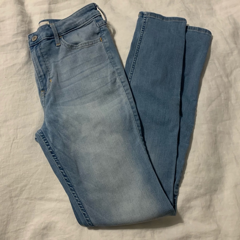 Hollister Super Skinny Light Wash Jeans